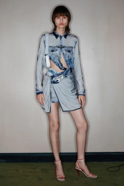 Look 12
